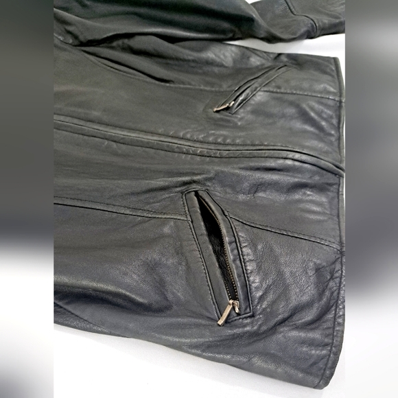 Lord and Taylor Womens Leather Jacket Black Moto Vintage Full Zip Pockets  10 - Picture 7 of 16